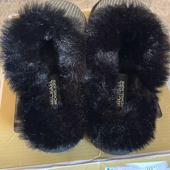 Michael Kors Janis Slippers in silver and black NIB - Picture 7 of 10